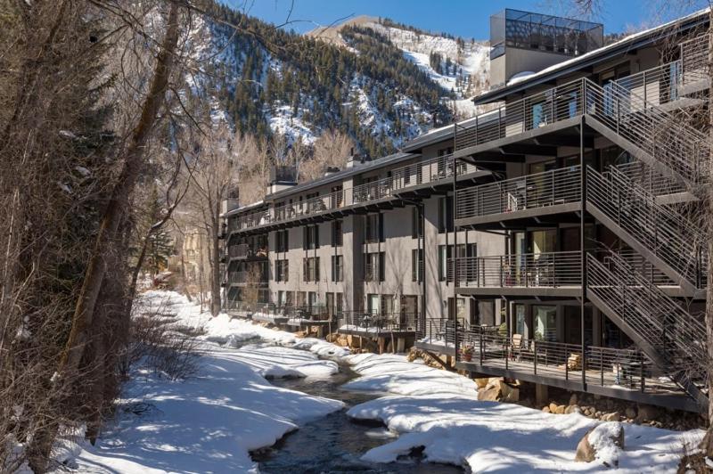 Chateau Roaring Fork Unit 22, Spacious Condo With Beautiful River Views, 4 Blocks To Town Aspen Exterior photo